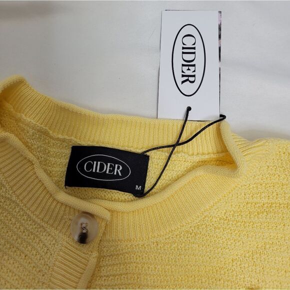 NEW Cider 3D floral yellow button up short sleeve cropped cardigan sweater S - Picture 6 of 8